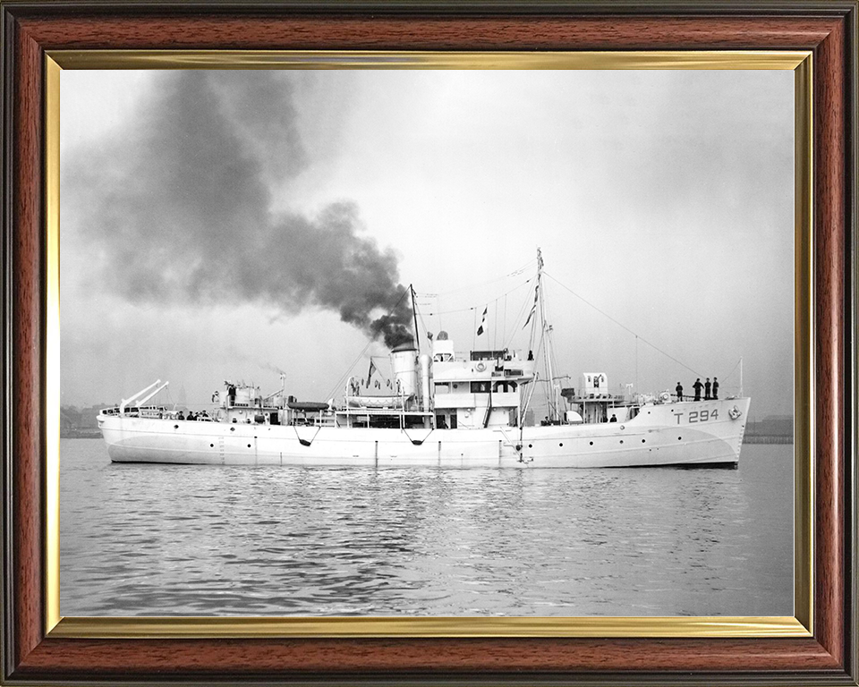 HMS Bern (T294) Royal Navy Island Class Trawler Starboard View Photo Print Wall Art Decor Posters, Prints, & Visual Artwork Hampshire Prints 10 x 8 Classic Frame No