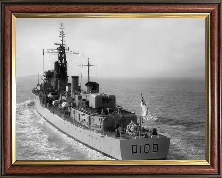 HMS Dainty (D108) Photo Print - Stern View 1964 - Royal Navy Daring Class Destroyer Hampshire Prints 10 x 8 Classic Frame No