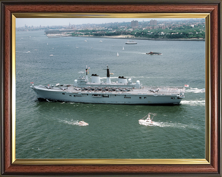 HMS Ark Royal (R07) Royal Navy Invincible Class Aircraft Carrier New York 1986 Photo Print Wall Art Decor Posters, Prints, & Visual Artwork Hampshire Prints 10 x 8 Classic Frame No