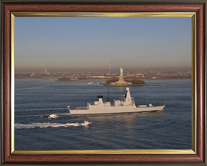 HMS Daring (D32) Royal Navy Type 45 Destroyer Entering New York 2010 Photo Print Wall Art Decor Posters, Prints, & Visual Artwork Hampshire Prints 10 x 8 Classic Frame No