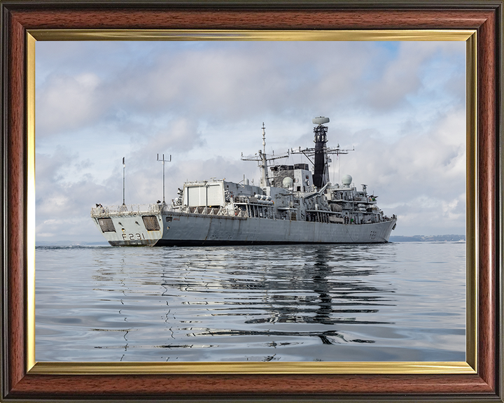 HMS Argyll (F231 ) Royal Navy Type 23 Frigate Calm Reflections Photo Print Wall Art Decor Posters, Prints, & Visual Artwork Hampshire Prints 10 x 8 Classic Frame No