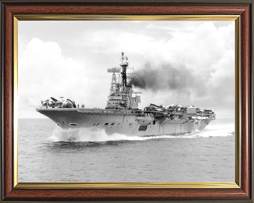 HMS Centaur (R06) Royal Navy Centaur Class Carrier Underway Photo Print Wall Art Decor Posters, Prints, & Visual Artwork Hampshire Prints 10 x 8 Classic Frame No
