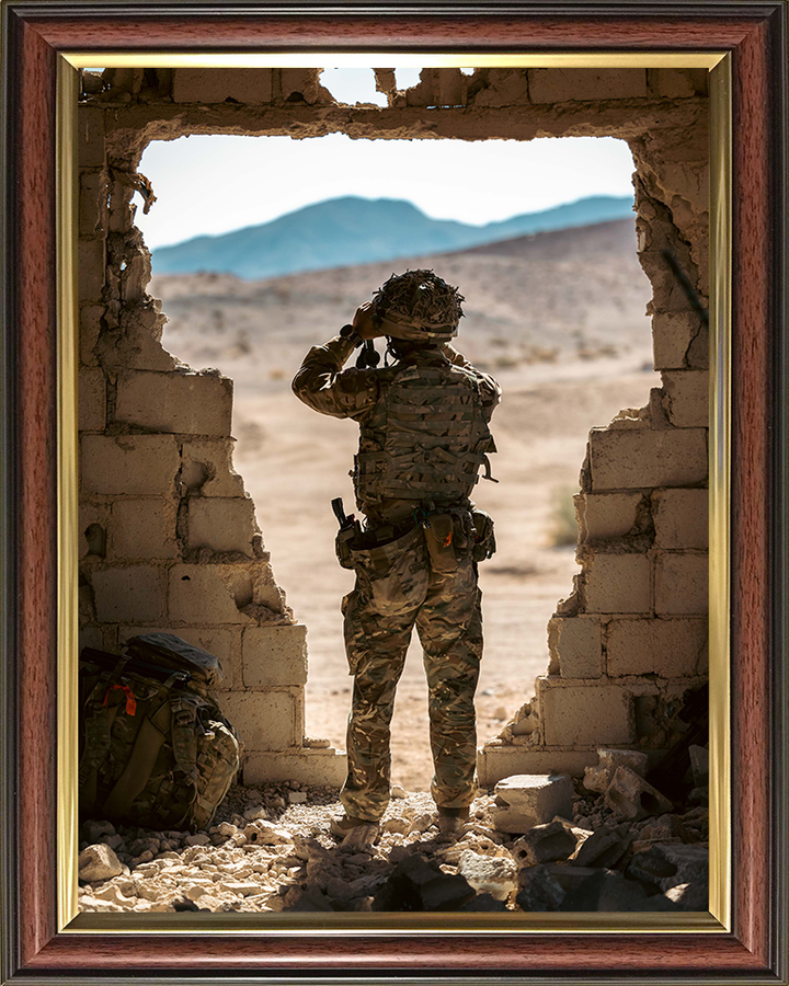 Soldier lookout Portrait Photo Print - British Army Hampshire Prints 10 x 8 Classic Frame No