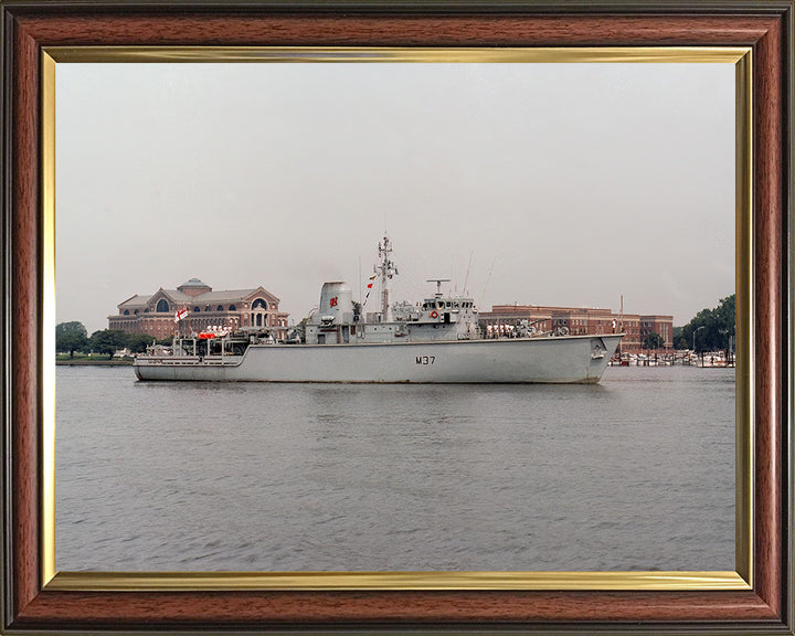 HMS Chiddingfold M37 | Photo Print | Framed Print | Hunt Class | Minehunter | Royal Navy Hampshire Prints
