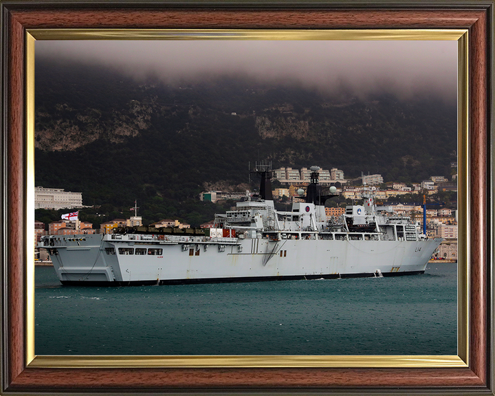 HMS Albion (L14) Royal Navy Albion Class Amphibious Ship Entering Harbour Photo Print Wall Art Naval Decor Posters, Prints, & Visual Artwork Hampshire Prints 10 x 8 Classic Frame No