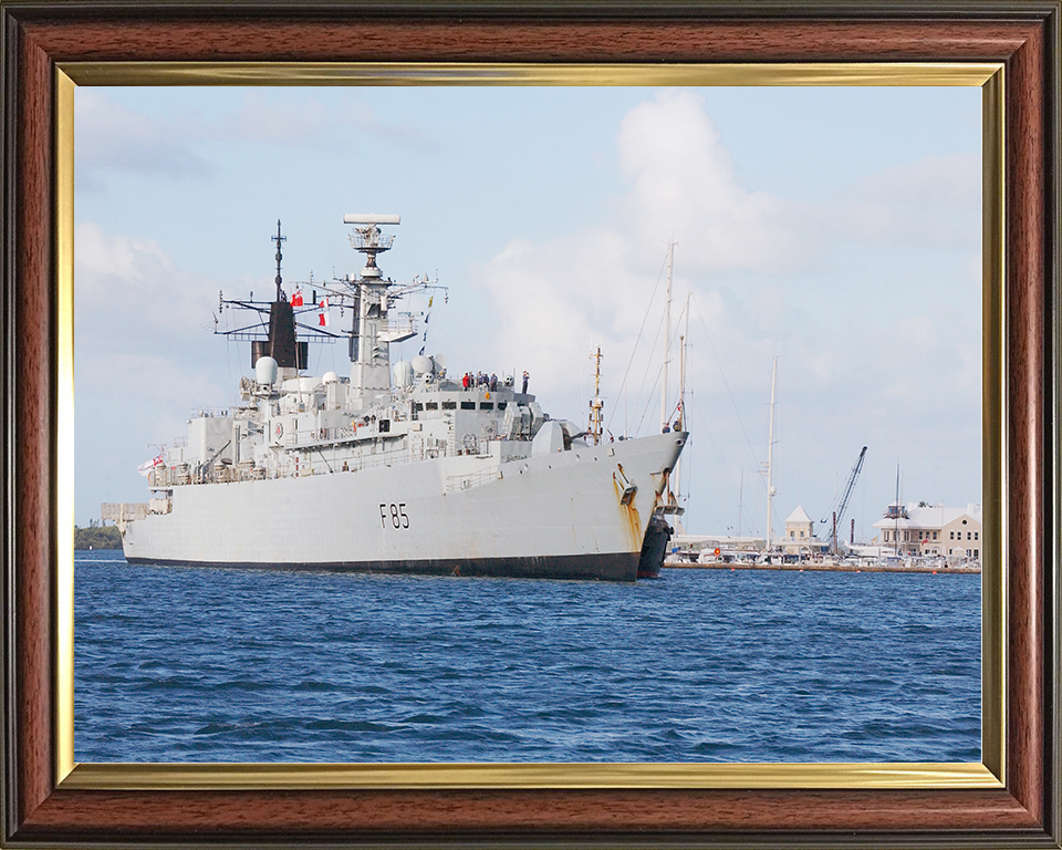 HMS Cumberland (F85) Royal Navy Type 22 Frigate Entering Bermuda 2005 Photo Print Wall Art Decor Posters, Prints, & Visual Artwork Hampshire Prints 10 x 8 Classic Frame No