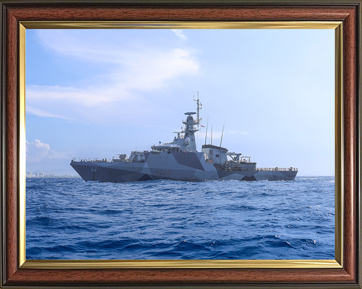 HMS Medway (P223) Photo Print - Puerto Rico 2025 - Royal Navy River Class Patrol Vessel Hampshire Prints 10 x 8 Classic Frame No