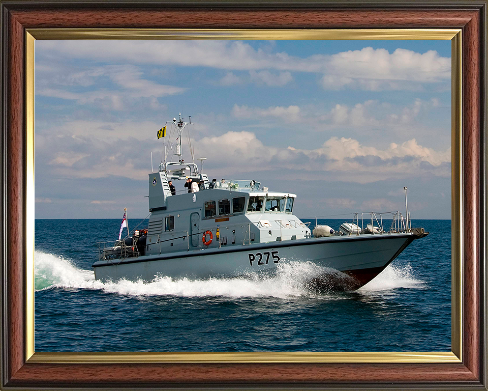 HMS Raider (P275) Photo Print - At Sea 2009 - Royal Navy Archer Class P2000 Patrol Vessel Hampshire Prints 10 x 8 Classic Frame No