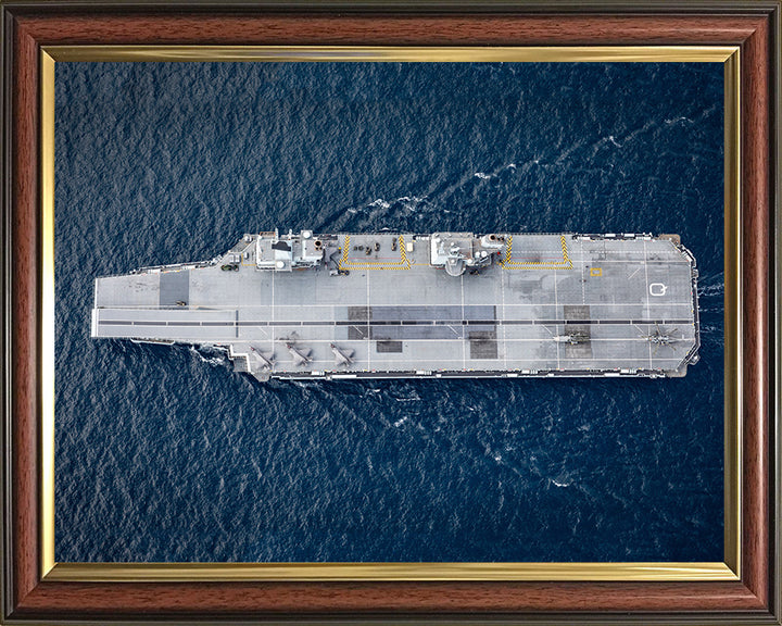HMS Queen Elizabeth R08 | Photo Print | Framed Print | Queen Elizabeth Class | Aircraft Carrier | Royal Navy Hampshire Prints