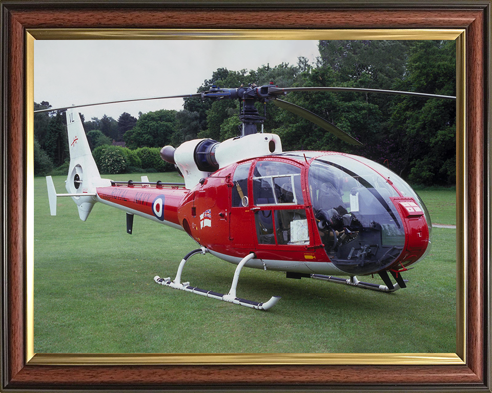 Gazelle Helicopter on the Ground Photo Print - Royal Navy Aircraft Posters, Prints, & Visual Artwork Hampshire Prints 10 x 8 Classic Frame No