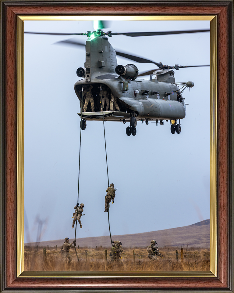 Royal Marines Commandos Fast Rope from a Chinook Photo Print 42 Commando Wall Art Military Decor Posters, Prints, & Visual Artwork Hampshire Prints 10 x 8 Classic Frame No