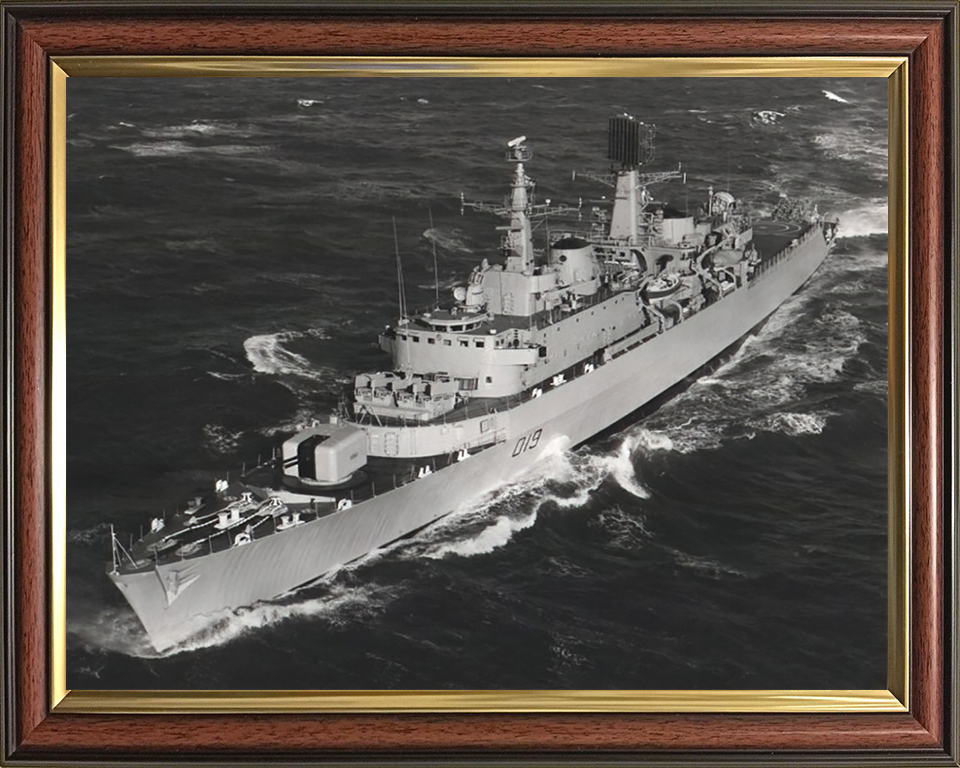 HMS Glamorgan D19 | Photo Print | Framed Print | County Class | Destroyer | Royal Navy Hampshire Prints