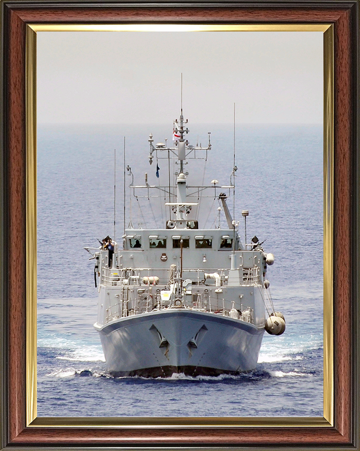 HMS Bangor (M109) Royal Navy Sandown Class Minehunter Underway Bow View Photo Print Wall Art Decor Posters, Prints, & Visual Artwork Hampshire Prints 10 x 8 Classic Frame No