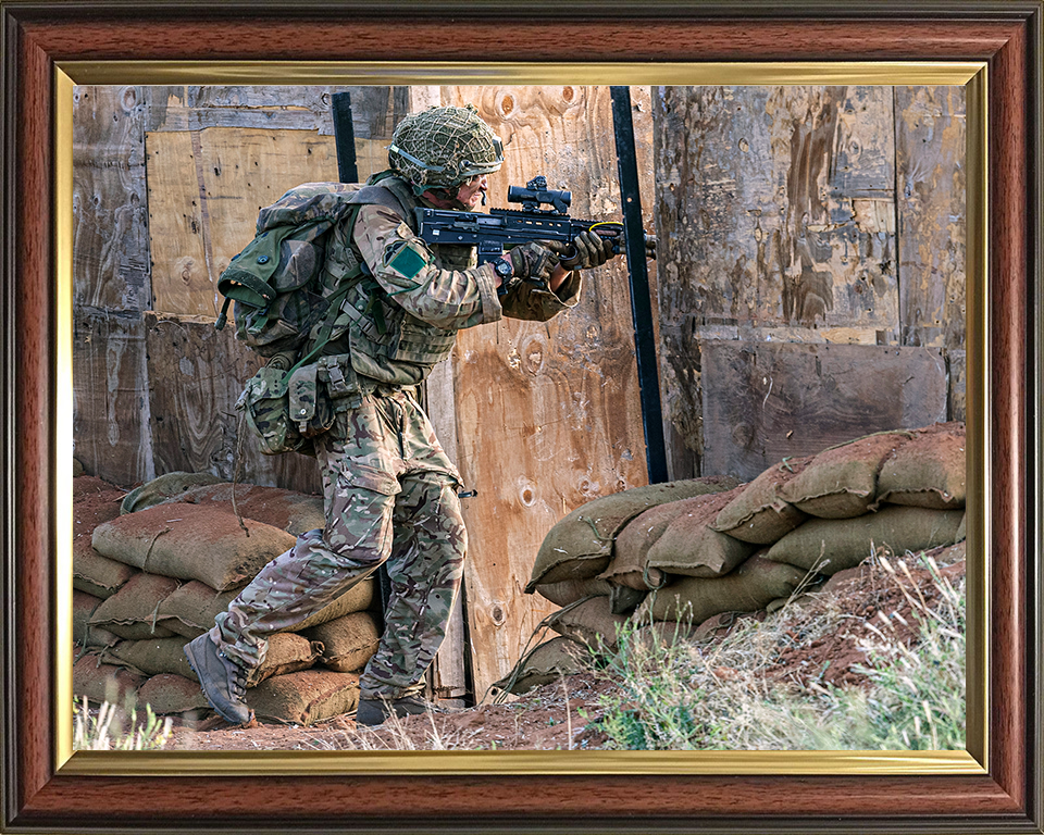 Soldier During Compound Clearance Drills Photo Print - British Army Hampshire Prints 10 x 8 Classic Frame No