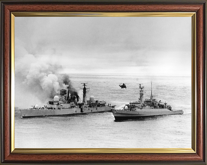 HMS Arrow (F173) alongside HMS Sheffield (D80) Royal Navy Falkland War Photo Print Wall Art Decor Posters, Prints, & Visual Artwork Hampshire Prints 10 x 8 Classic Frame No