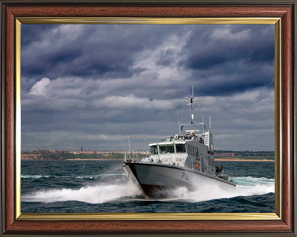 HMS Explorer (P164) Photo Print - At Sea 2009 - Royal Navy Archer Class P2000 Patrol Vessel Hampshire Prints 10 x 8 Classic Frame No