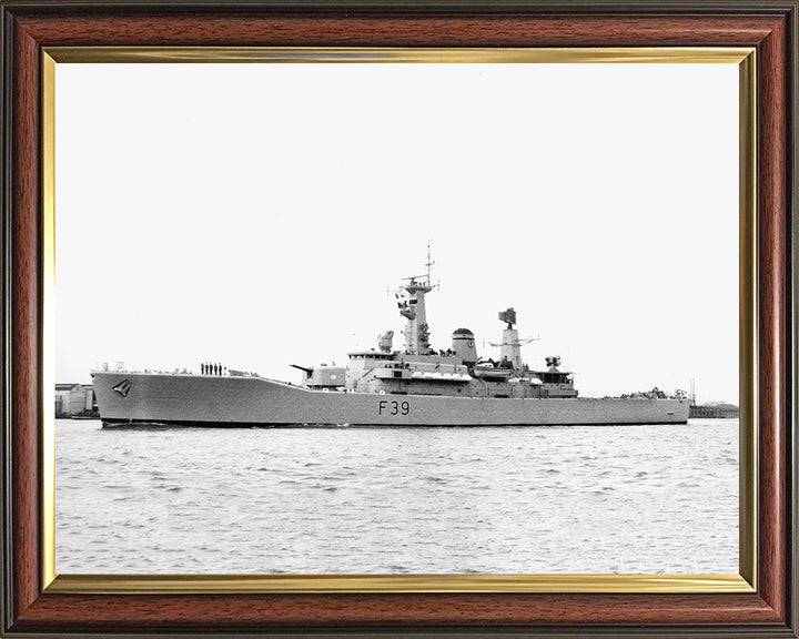 HMS Naiad F39 | Photo Print | Framed Print | Poster | Leander Class | Frigate | Royal Navy Hampshire Prints