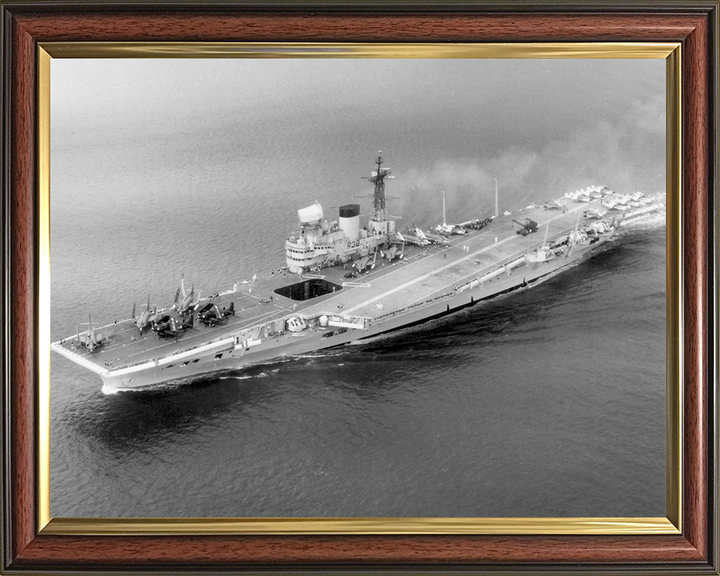 HMS Victorious (R38) Photo Print - At Sea 1959 - Royal Navy Illustrious Class Aircraft Carrier Hampshire Prints 10 x 8 Classic Frame No