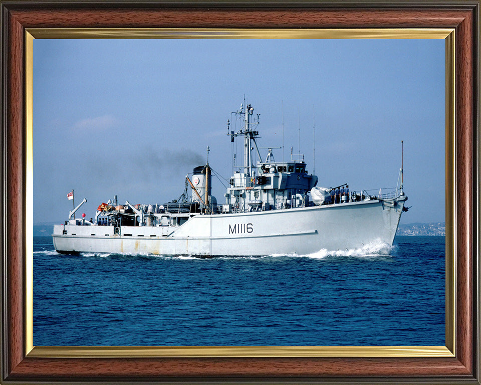 HMS Wilton M1116 | Photo Print | Framed Print | Ton Class | Minesweeper | Royal Navy Hampshire Prints