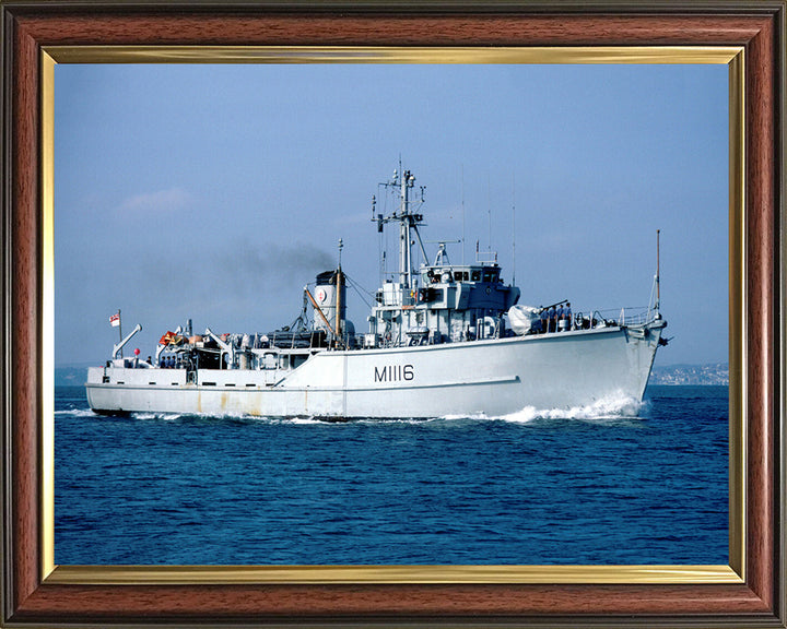 HMS Wilton M1116 | Photo Print | Framed Print | Ton Class | Minesweeper | Royal Navy Hampshire Prints