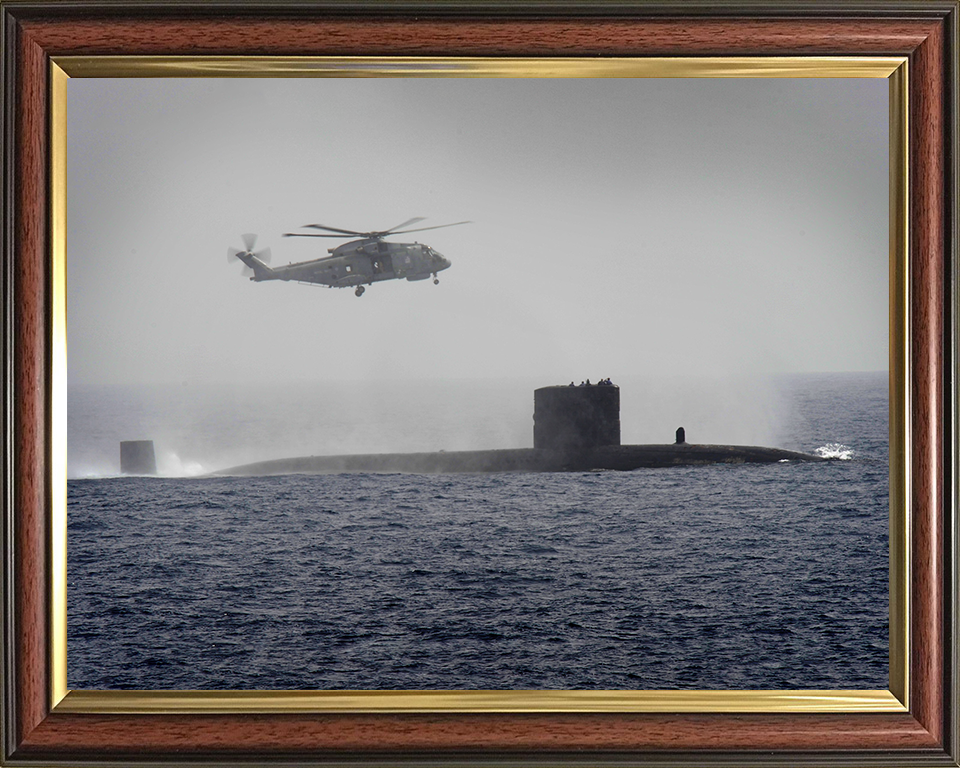 HMS Turbulent (S87) Photo Print - With Merlin - Royal Navy Trafalgar Class Submarine Hampshire Prints 10 x 8 Classic Frame No
