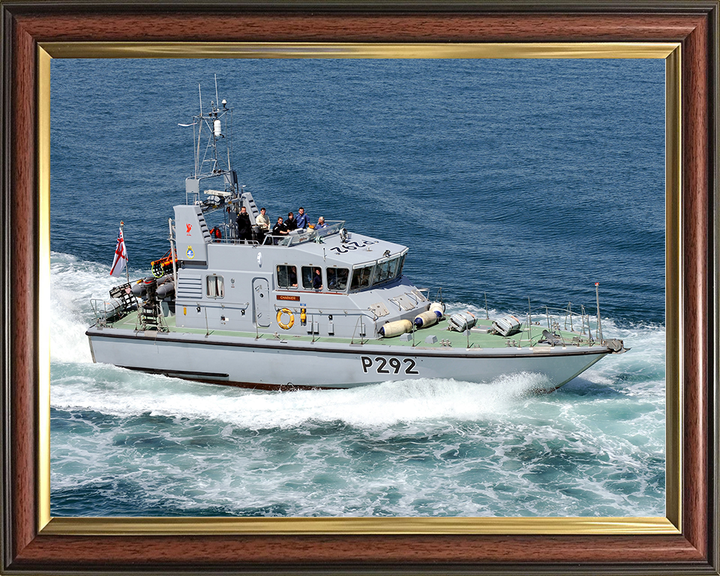 HMS Charger (P292) Royal Navy Archer Class Patrol Vessel Underway Photo Print Wall Art Decor Posters, Prints, & Visual Artwork Hampshire Prints 10 x 8 Classic Frame No