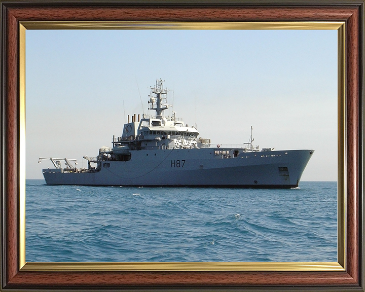 HMS Echo (H87) Royal Navy Echo Class Survey Vessel Starboard Beam View Photo Print Wall Art Decor Posters, Prints, & Visual Artwork Hampshire Prints 10 x 8 Classic Frame No
