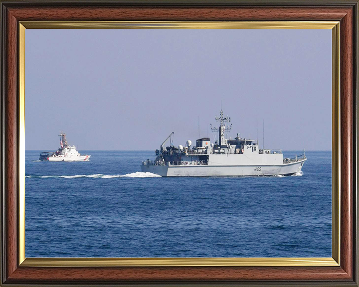 HMS Bangor (M109) Royal Navy Sandown Class Minehunter With US Coastguard Photo Print Wall Art Decor Posters, Prints, & Visual Artwork Hampshire Prints 10 x 8 Classic Frame No