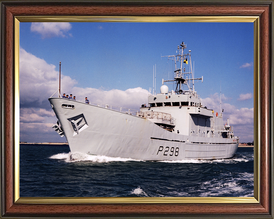 HMS Shetland (P298) Photo Print - At Sea - Royal Navy Island Class Patrol Vessel