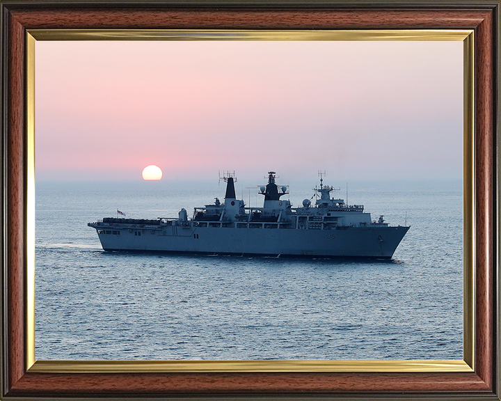 HMS Bulwark (L15) Royal Navy Albion Class Amphibious Ship Sunset Photo Print Wall Art Decor Posters, Prints, & Visual Artwork Hampshire Prints 10 x 8 Classic Frame Yes