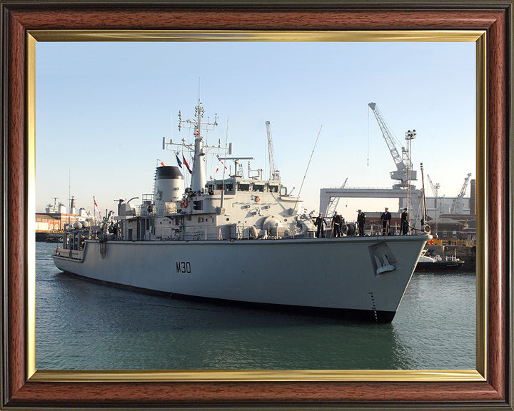 HMS Ledbury M30 | Photo Print | Framed Print | Hunt Class | Minesweeper | Royal Navy Hampshire Prints