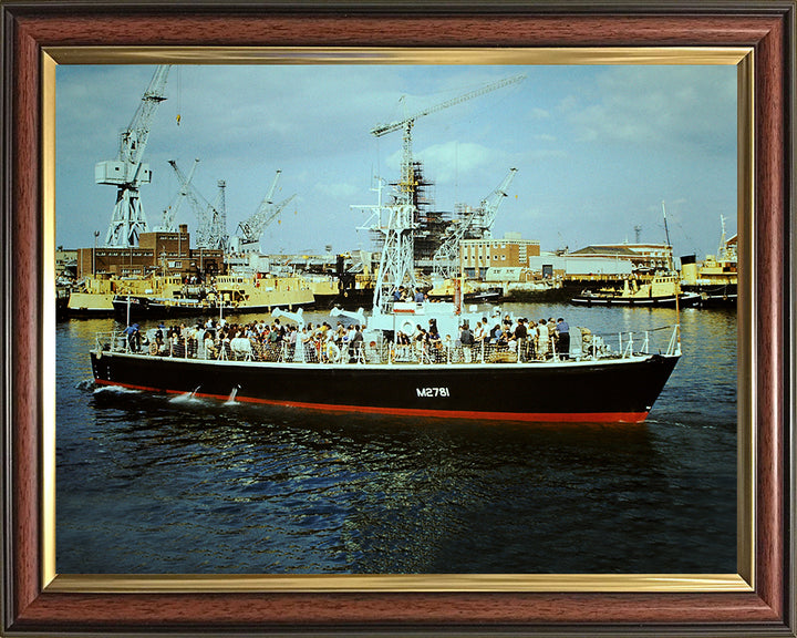 HMS Portisham M2781 | Photo Print | Framed Print | Ham Class | Minesweeper | Royal Navy Hampshire Prints
