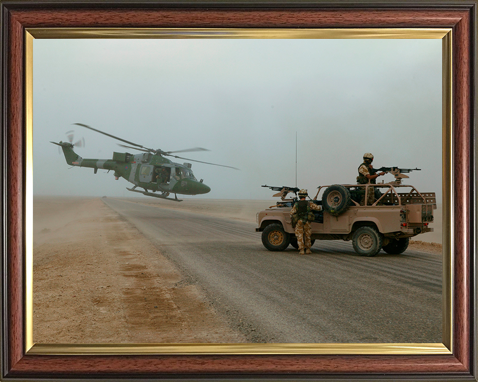 Army Air Corps Lynx Helicopter Basra Photo Print - British Army Hampshire Prints 10 x 8 Classic Frame No