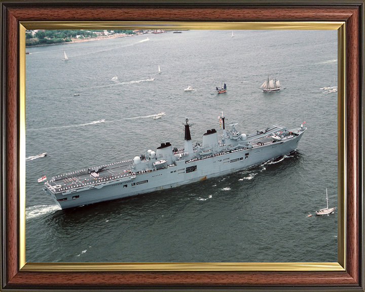 HMS Ark Royal (R07) Photo Print - New York Harbor - Royal Navy Invincible Class Aircraft Carrier Hampshire Prints 10 x 8 Classic Frame No