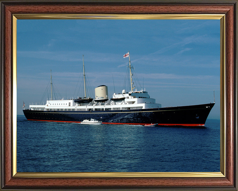 HMY Britannia Photo Print - Starboard View - Royal Navy - Royal Yacht Hampshire Prints 10 x 8 Classic Frame No