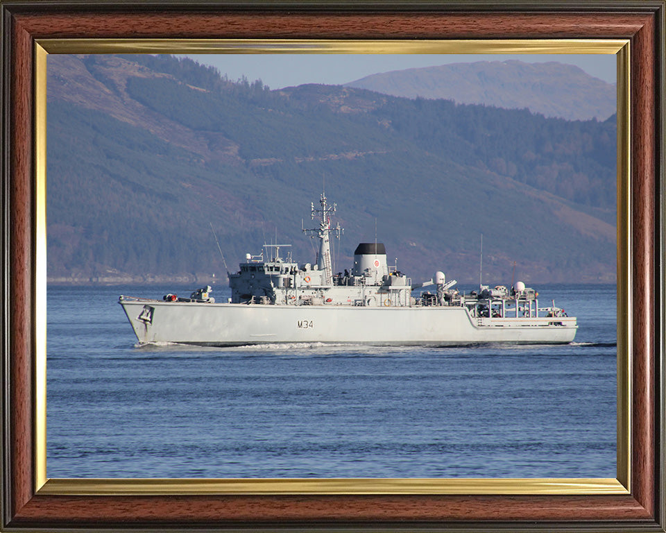 HMS Middleton M34 | Photo Print | Framed Print | Hunt Class | Mine Warfare Vessel | Royal Navy Hampshire Prints