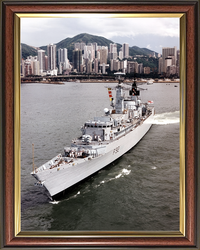 HMS Boxer (F92) Royal Navy Type 22 Frigate Leaving Port Photo Print Wall Art Decor Posters, Prints, & Visual Artwork Hampshire Prints 10 x 8 Classic Frame No