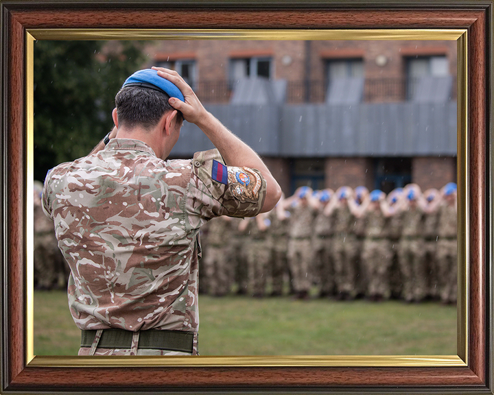 Coldstream Guards Don UN Berets 2025 Photo Print - British Army Hampshire Prints 10 x 8 Classic Frame No