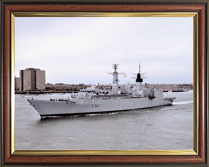 HMS Brave (F94) Royal Navy Type 22 Frigate Leaving Portsmouth Harbour Photo Print Wall Art Decor Posters, Prints, & Visual Artwork Hampshire Prints 10 x 8 Classic Frame No