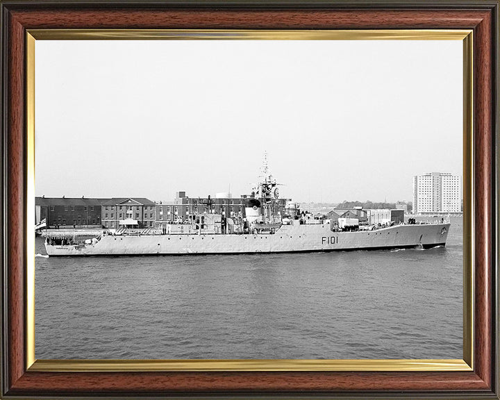 HMS Yarmouth F101 | Photo Print | Framed Print | Rothesay Class | Frigate | Royal Navy Hampshire Prints