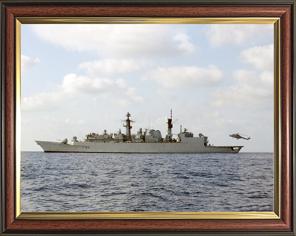 HMS Campbeltown (F86) Royal Navy Type 22 Frigate Port Beam View Photo Print Wall Art Decor Posters, Prints, & Visual Artwork Hampshire Prints 10 x 8 Classic Frame No