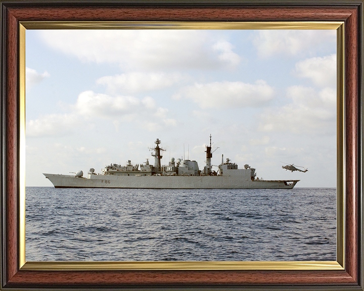 HMS Campbeltown (F86) Royal Navy Type 22 Frigate Port Beam View Photo Print Wall Art Decor Posters, Prints, & Visual Artwork Hampshire Prints 10 x 8 Classic Frame No