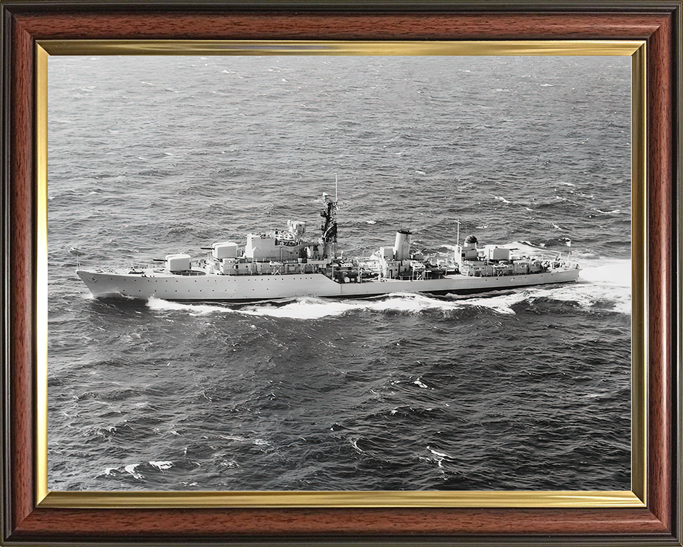 HMS Diana (D126) Royal Navy Daring Class Destroyer High Port Beam View Photo Print Wall Art Decor Posters, Prints, & Visual Artwork Hampshire Prints 10 x 8 Classic Frame No