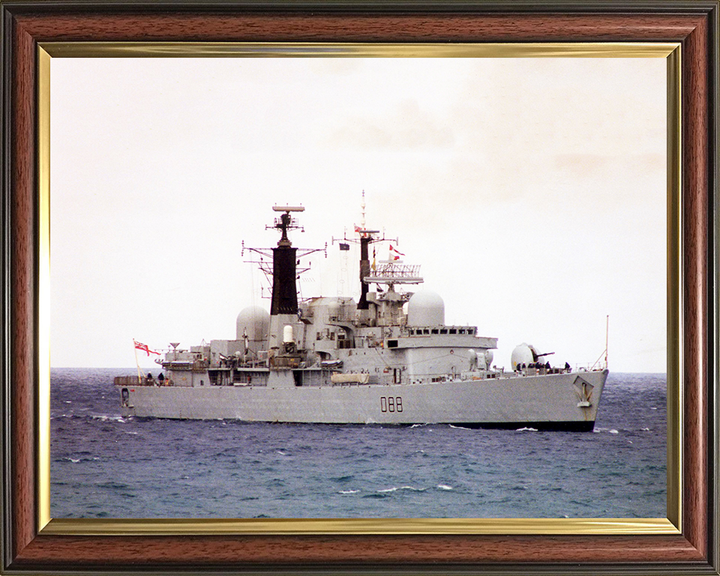 HMS Glasgow (D88) Photo Print - Low Starboard View - Royal Navy Type 42 Destroyer Hampshire Prints 10 x 8 Classic Frame No