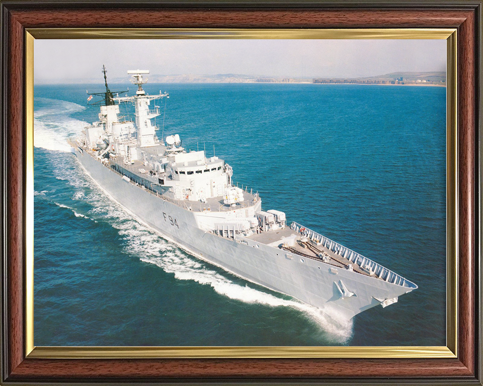 HMS Brave (F94) Royal Navy Type 22 Frigate High Starboard Bow View Photo Print Wall Art Decor Posters, Prints, & Visual Artwork Hampshire Prints 10 x 8 Classic Frame No