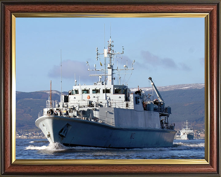 HMS Ramsey M110 | Photo Print | Framed Print | Sandown Class | Minehunter | Royal Navy Hampshire Prints