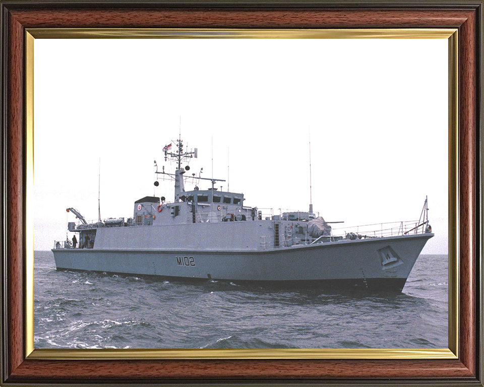 HMS Inverness (M102) Photo Print - at sea 1994 - Royal Navy Sandown Class Minehunter