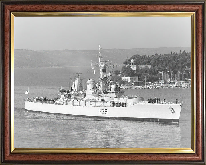 HMS Naiad F39 | Photo Print | Framed Print | Poster | Leander Class | Frigate | Royal Navy Hampshire Prints