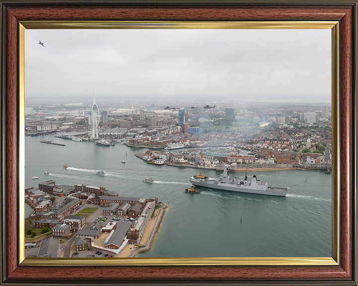 HMS Diamond (D34) Royal Navy Type 45 Destroyer Entering Portsmouth 2012 Photo Print Wall Art Decor Posters, Prints, & Visual Artwork Hampshire Prints 10 x 8 Classic Frame No