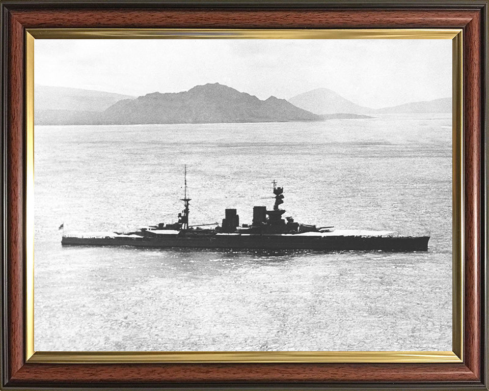 HMS Repulse (1916) Photo Print - At Sea - Royal Navy Renown Class Battlecruiser Hampshire Prints 10 x 8 Classic Frame No